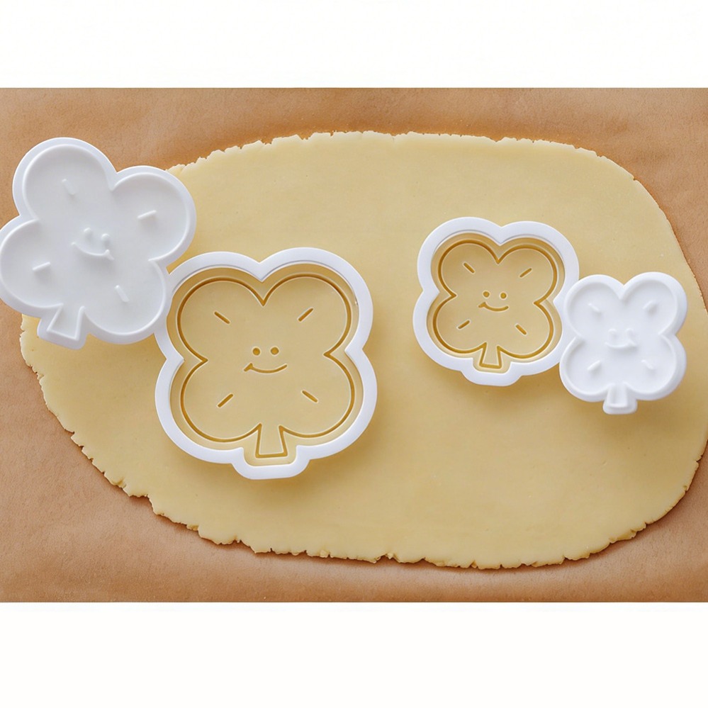 Lucky Four-Leaf Clover Cookie  - огляд і ціна Kitchen Appliances For Baking
